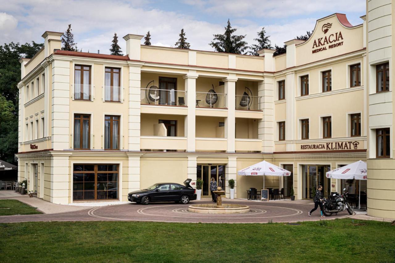 Akacja Medical Resort Цехоцинек Экстерьер фото