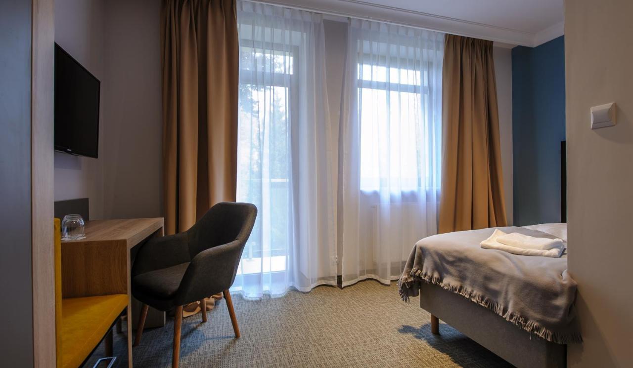 Akacja Medical Resort Цехоцинек Экстерьер фото