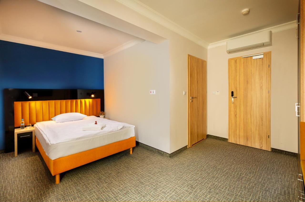 Akacja Medical Resort Цехоцинек Экстерьер фото