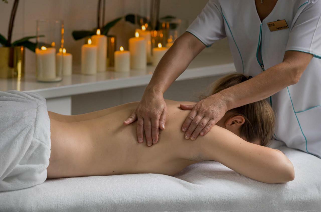 Akacja Medical Resort Цехоцинек Экстерьер фото